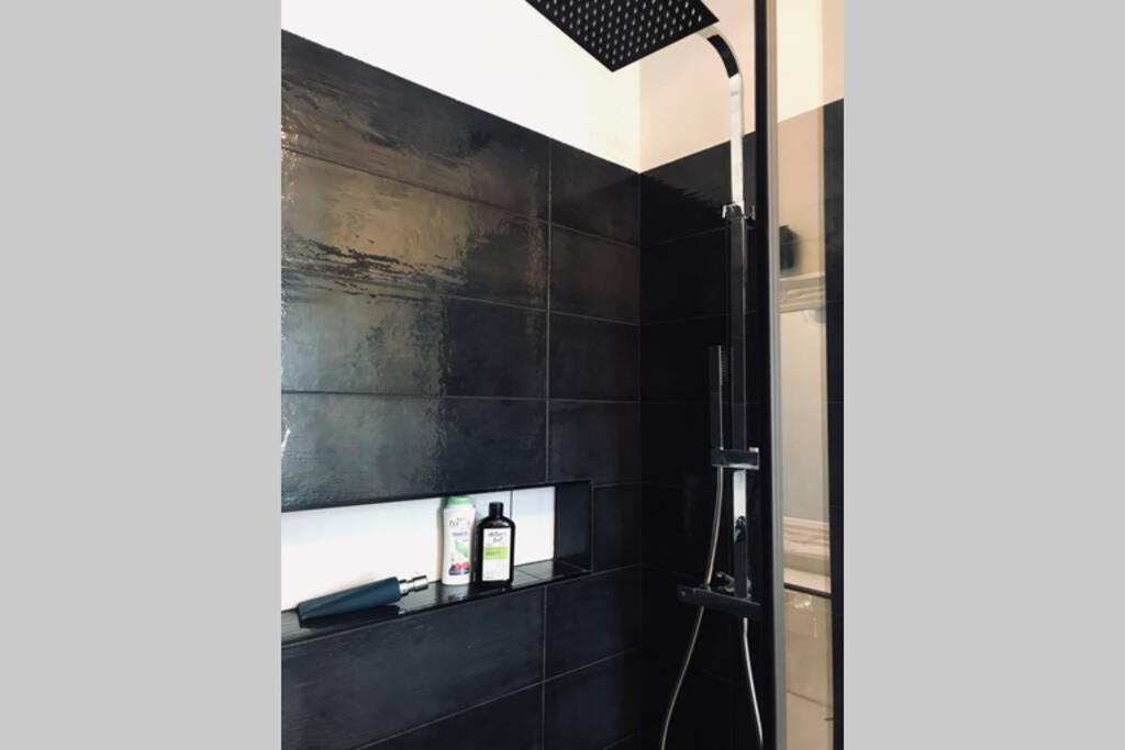 Mazzini Apartment อาโรนา ภายนอก รูปภาพ